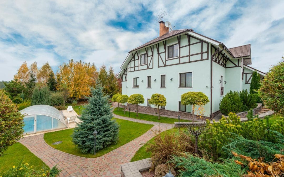 DIY vs. Professional: When to Hire a Landscaping Designer