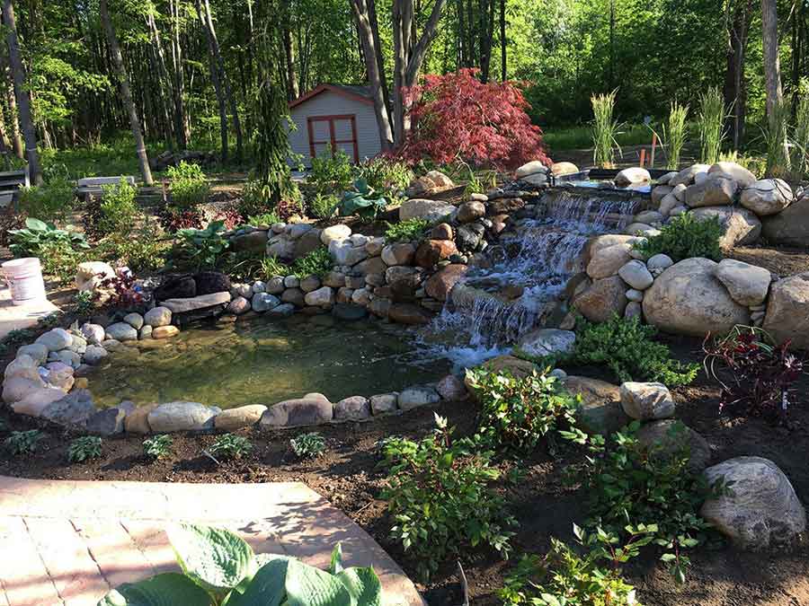 Pond design, outdoor landscaping